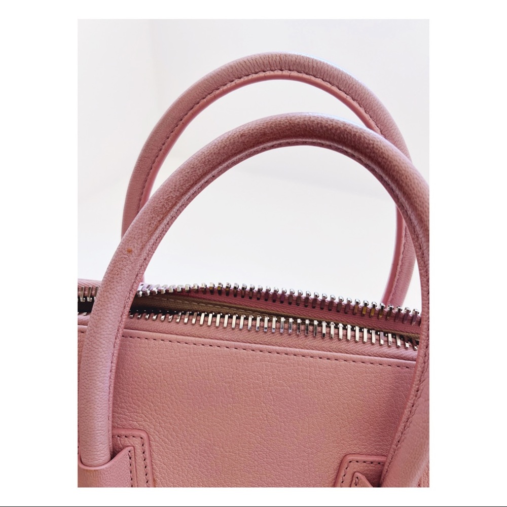 Givenchy medium Antigona bag in pink. - Picture 11 of 16